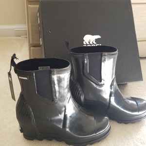 Sorel rain wedge boot